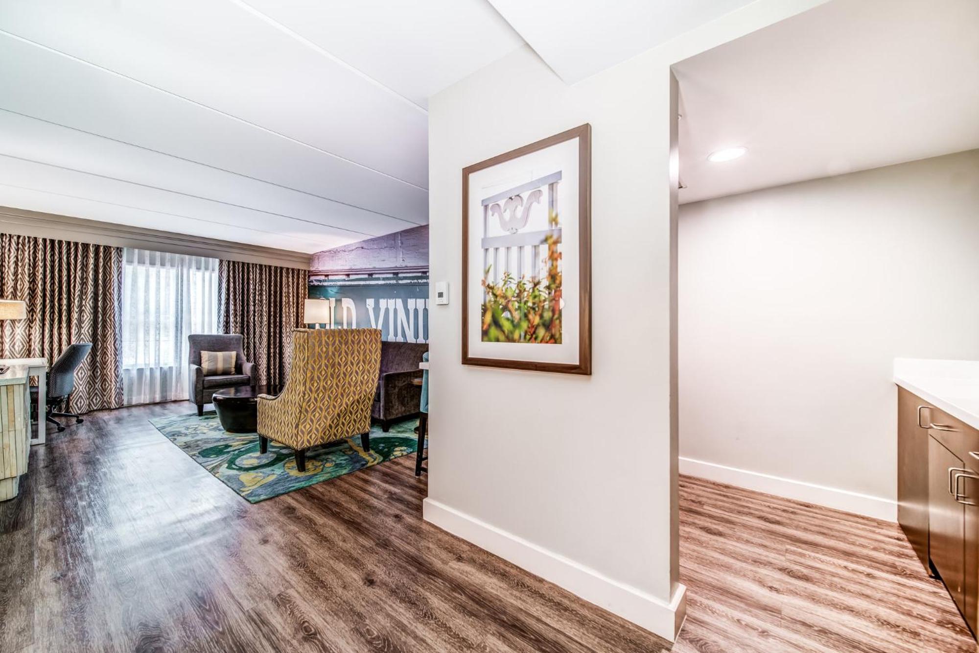 Hotel Indigo Atlanta Vinings By Ihg Smyrna Eksteriør bilde