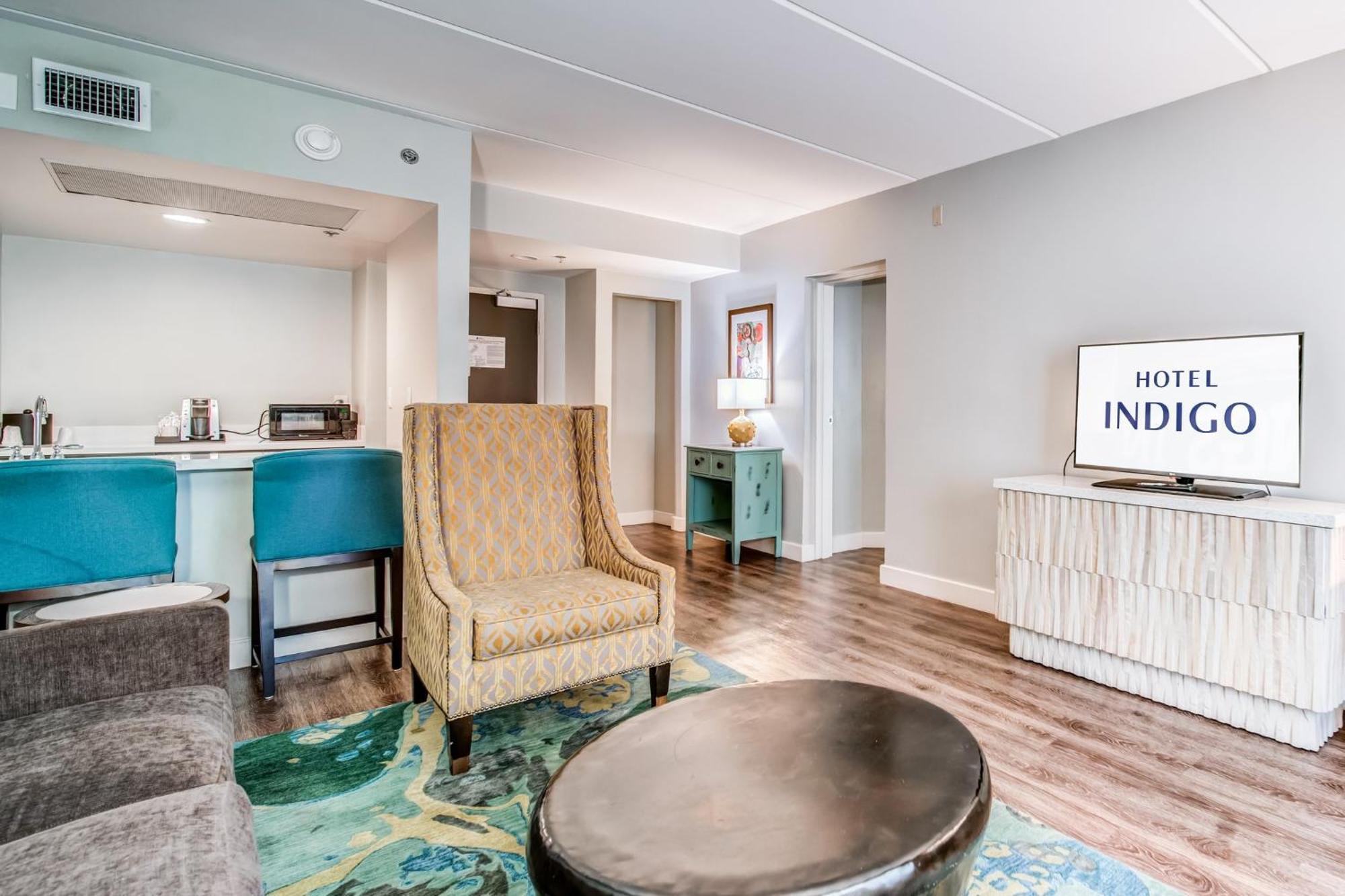Hotel Indigo Atlanta Vinings By Ihg Smyrna Eksteriør bilde