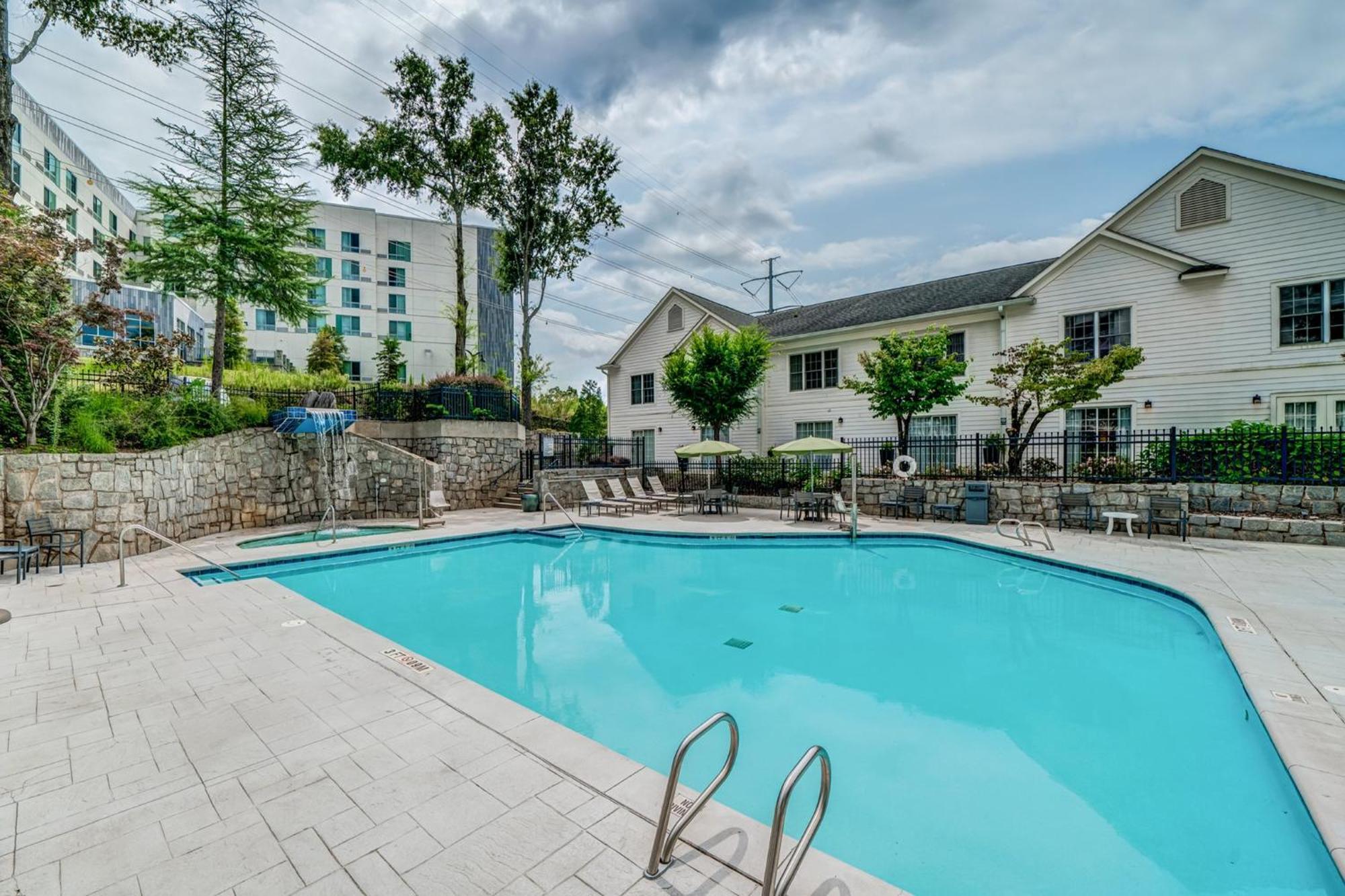 Hotel Indigo Atlanta Vinings By Ihg Smyrna Eksteriør bilde